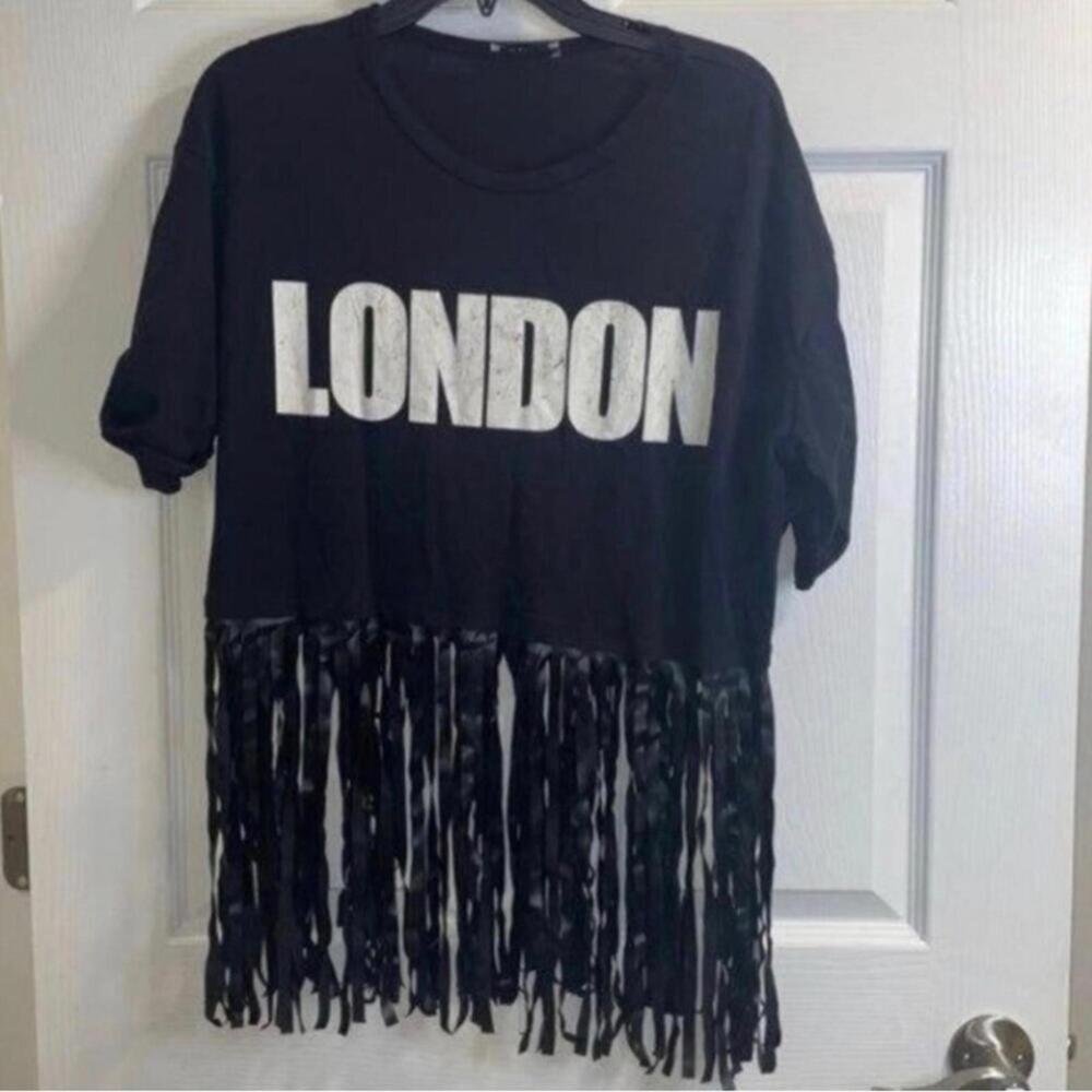 💕Zara Trafaluc Black London Graphic Cropped Shirt Mixed Media Pleather Fringe